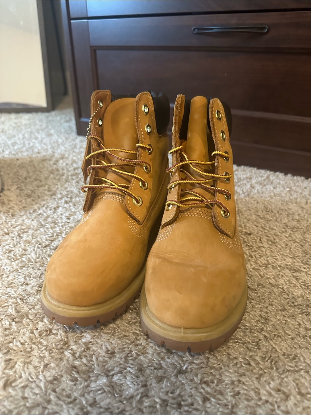 Women’s Timberland Wheat/Lumberjack Tan 6-Inch Lace-Up Boots size 7